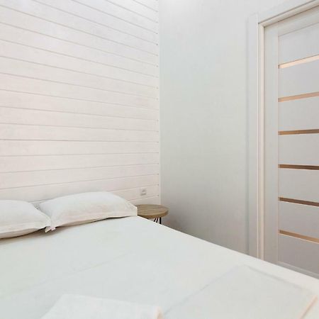 Leogrand One-Bedroom Apartments On Tugan-Baranovskogo 24 Lviv Extérieur photo