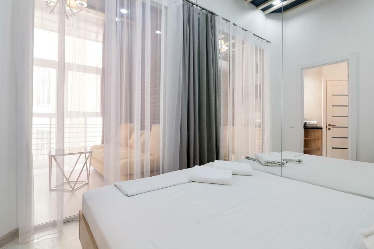 Leogrand One-Bedroom Apartments On Tugan-Baranovskogo 24 Lviv Extérieur photo