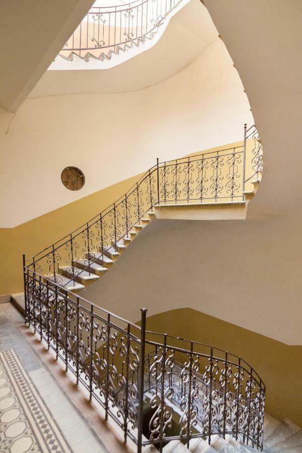 Leogrand One-Bedroom Apartments On Tugan-Baranovskogo 24 Lviv Extérieur photo